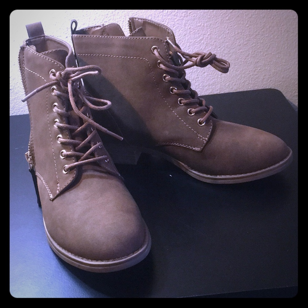 New! Xappeal brown booties